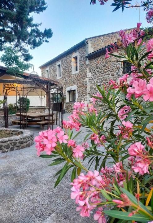 Hotel Du Cros D'Auzon Saint-Maurice-dʼArdèche Exteriör bild