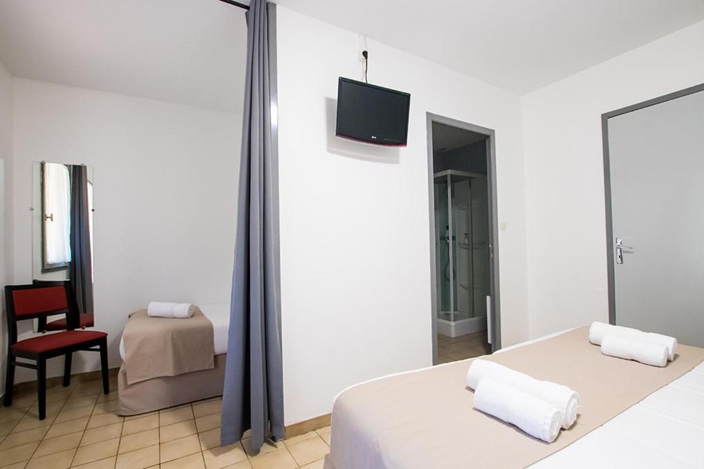 Hotel Du Cros D'Auzon Saint-Maurice-dʼArdèche Exteriör bild