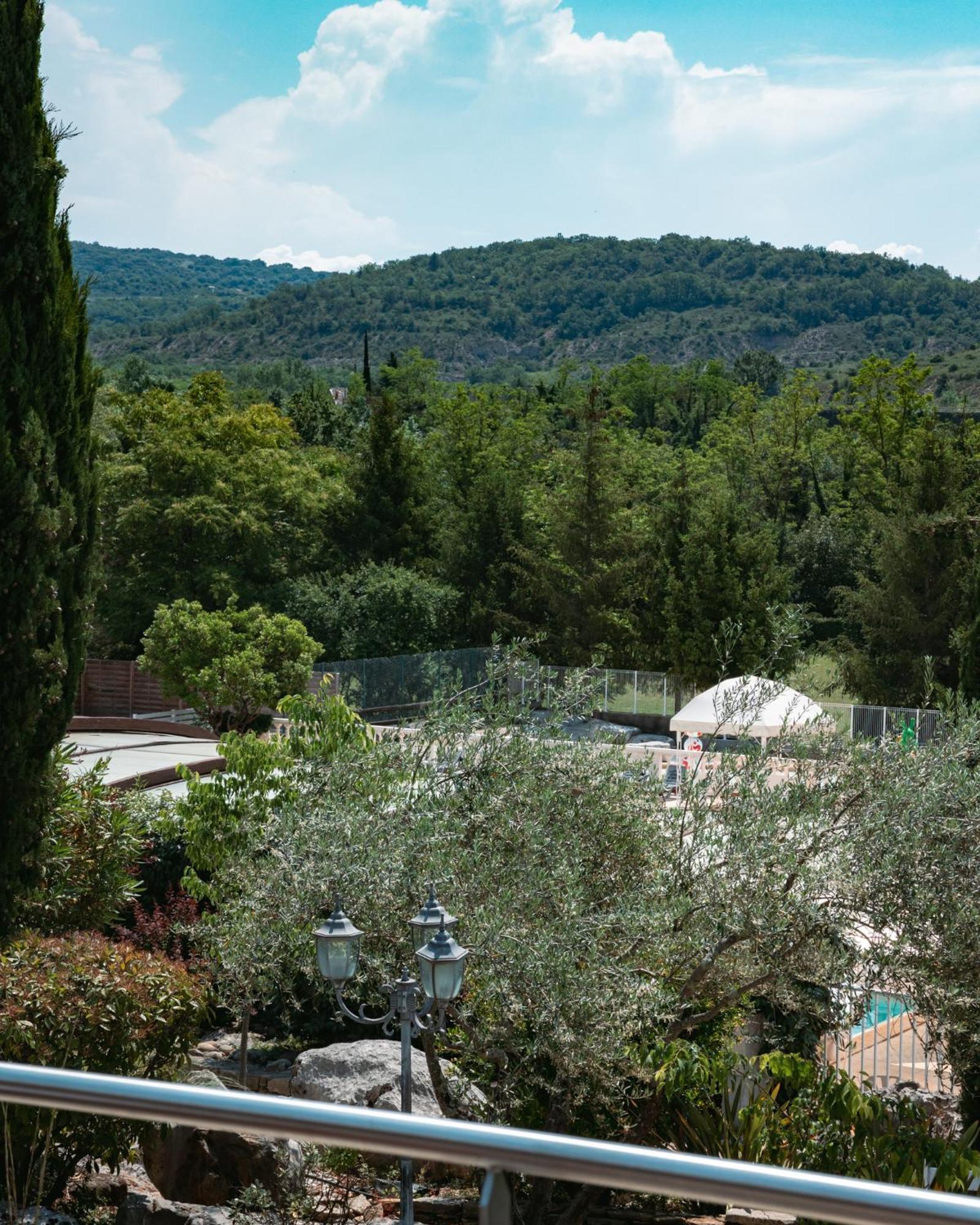Hotel Du Cros D'Auzon Saint-Maurice-dʼArdèche Exteriör bild